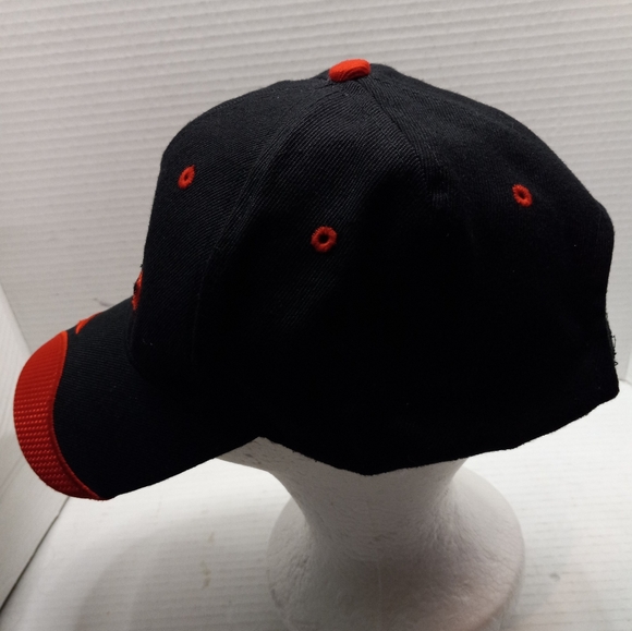 Demo Skull Black Red OS Adjustable Strap Basic Baseball Trucker Softball Hat Cap - Picture 4 of 8